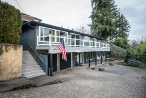 Beverly Heights Retreat - Image 3