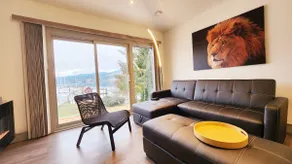 Breathtaking 3 Bedroom Waterfront Marina Paradise! - Image 2