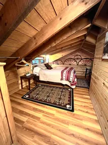 Birmingham Cabin - Hot Tub, WiFi, Pets, Fireplace - Image 2