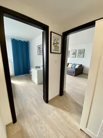 Two-room apartment with garage in the center - Image 5