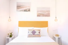 Brand new 2 bedroom, beach and downtown by 10ToSea - Image 5