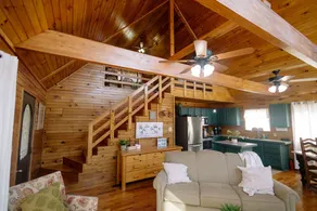 Cozy Creekside Cabin - Sleeps 6 - Perfect for campfire memories - Image 5