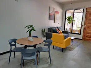 Sweet Pea Fortuna 2- Modern Apt w/ Self Check In - Image 5