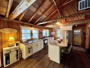 Old fashion Cabin, recently updated - On River - Image 4