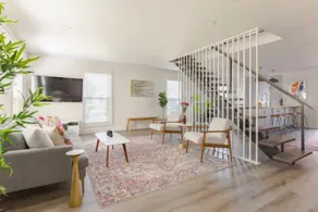 Contemporary Home in Energy Corridor w/ Fast Wi-fi - Image 2