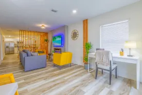 Miami Unit for 8 – Central & Convenient - Image 4