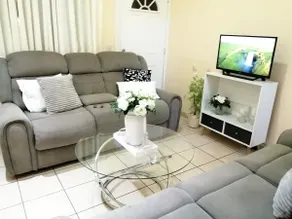 ”Oasis Colibrí: Nature and Comfort” - Image 3