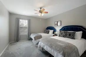 King-size Bed, EV Charging, Private Backyard - Image 4