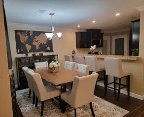 Upscale living, small town charm - Image 3