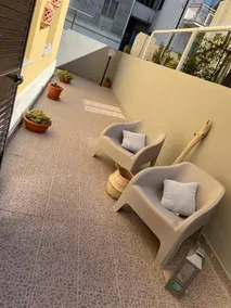 Designer's house - Image 2