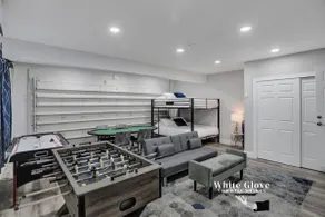 Incredible 7BR w/ Game Room Heated Pool & Jacuzzi! - Image 5