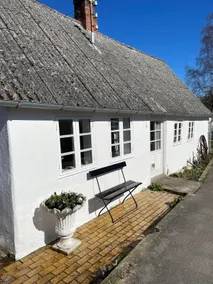 Charming little cottage - Image 2
