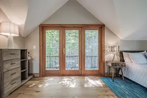 Private Guesthouse in the Woods - Image 4