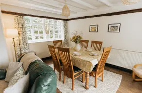 CLIFFE COTTAGE - Countryside Cottage in Castleton, Peak District National Park - Image 4