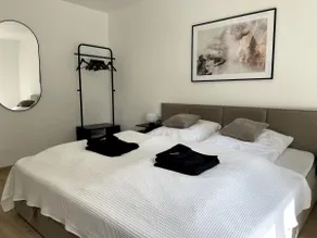 Lightplace • 2m Box spring • Balcony • Netflix - Image 2