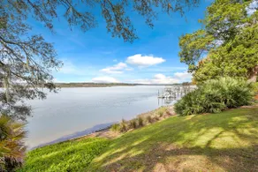 Bluffton Cottage • Fenced yard • Pet-Friendly - Image 5