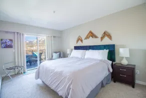 HUGE, 2 King Bds, CLEAN&Convenient, Gear Storage! - Image 2