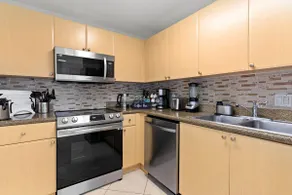 Chic 2BR2BA Apt, Parking, Washer & Dryer, Pet OK - Image 3