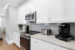 Tri-Luxe Towne - Image 4