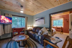 Hilltop Sunset Cabin w/ Stunning Views - Image 5