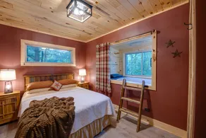 Hilltop Sunset Cabin w/ Stunning Views - Image 3