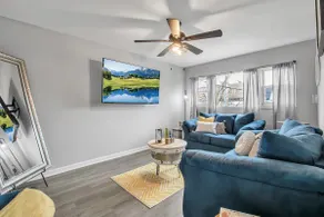 Comfy Cozy three bedroom apartment - Image 4