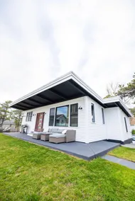 Modern ocean view home steps from Pine Point beach - Image 3