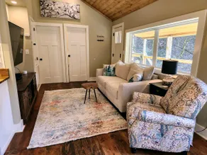 Secluded Cottage in Townsend - Image 4