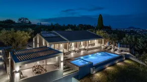 Villa Roselia - Luxury Escape with Magnificent Views, by ZanteWize - Image 5