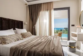 Villa Roselia - Luxury Escape with Magnificent Views, by ZanteWize - Image 2