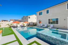 Eclectic Paradise w/Pool, Spa, & Golf/ Sleeps 22 - Image 2