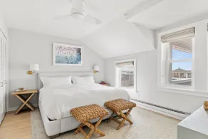 The Saltbox - Watch Hill's Award-Winning Waterfront Retreat. - Image 3