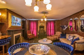 The Prohibition - Downtown w/Hot Tub - Image 2