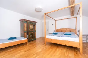 The BLAUE HAUS - surrounded by greenery - Image 3