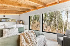 Beautiful mini-house with mountain views - Image 2
