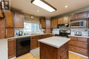 Waterfront Cottage - Image 5