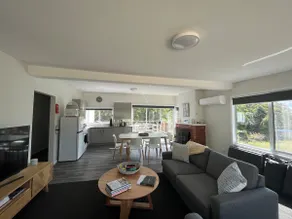 The Shack on Francis - Image 3