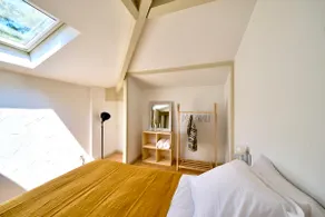 Ruben's Nest - Hostal Naou - Image 2