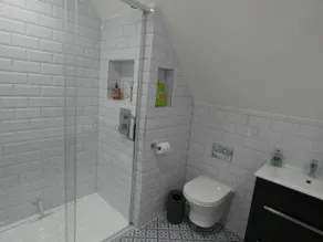 Guest house in renovated stables - Image 5