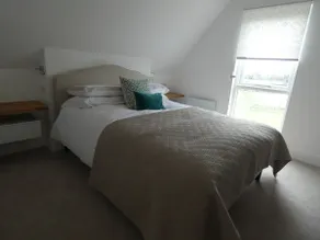 Guest house in renovated stables - Image 3