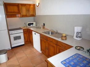 Farmhouse near the beach - Image 4