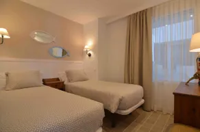 Renovated apartment with charm - Image 3