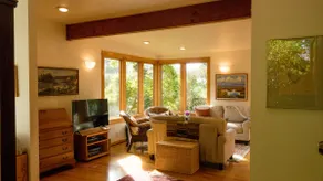 Casually Elegant and Cozy Home - Image 5