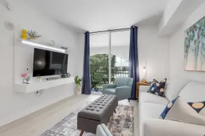 Stylish 1BR Condo Rooftop Pool Close to Beach - Image 4