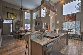 Coyote Cottage Retreat, Hot Tub, Deck, MTN Views - Image 5