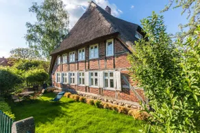 Thatched cottage with Elbe river view - Image 2