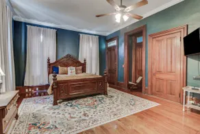Historic 5BR/5BA Home on Bayou - Luxury Getaway! - Image 4