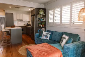 Cozy Stroud 2 Bedroom Cottage - Image 5