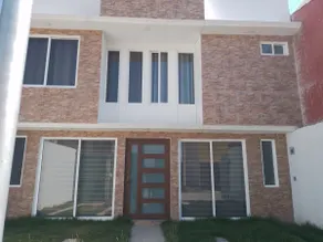 Airport House - Image 2