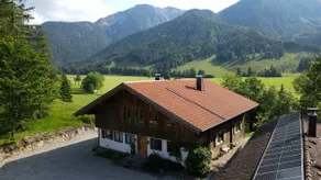 Idyllic Mountain Chalet in Secluded Spot - 9 Pers. - Image 2